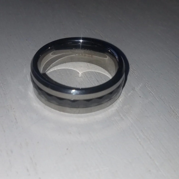 Tungsten ring NEW 10.5 - Picture 2 of 2